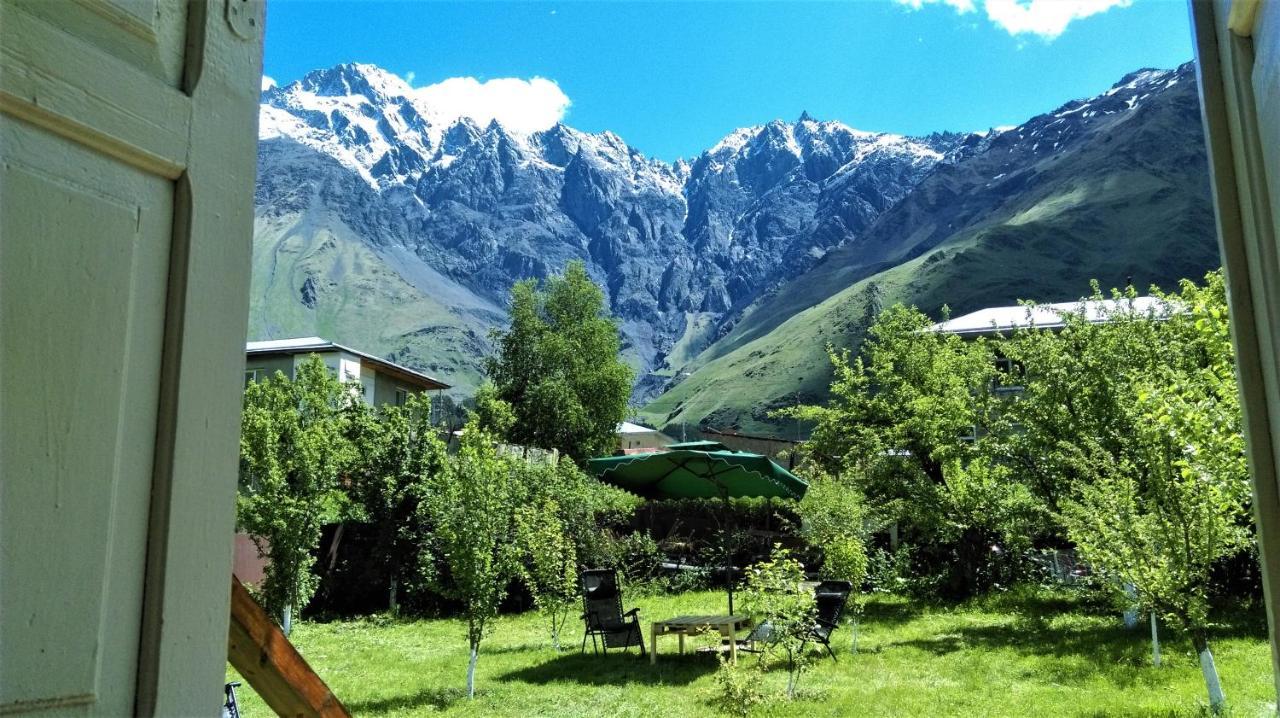 Kazbegi Green Yard Hotell Eksteriør bilde